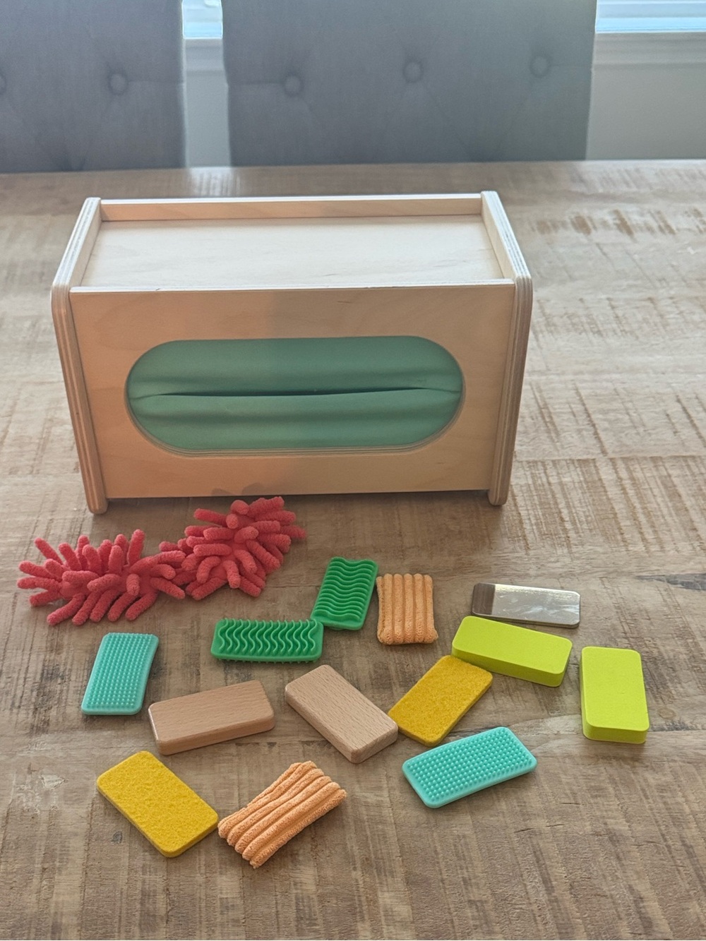 Lovevery sensory box